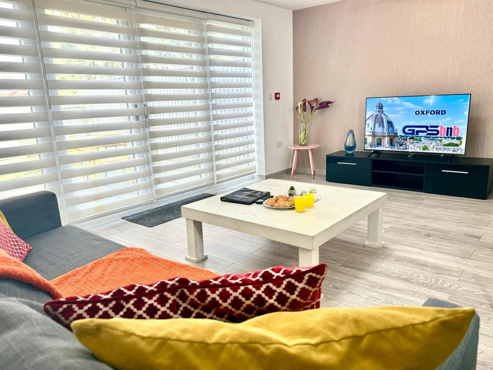 Horizon House, Stunning 2-Bedroom Flat 1, Parking, Netflix, Oxford Exterior photo